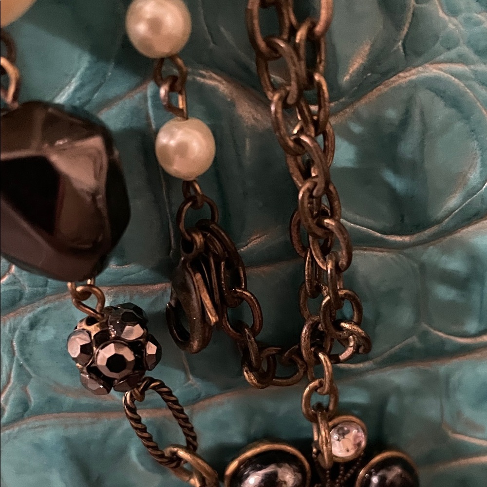 Lia Sophia Black and White Necklace - Picture 2 of 9